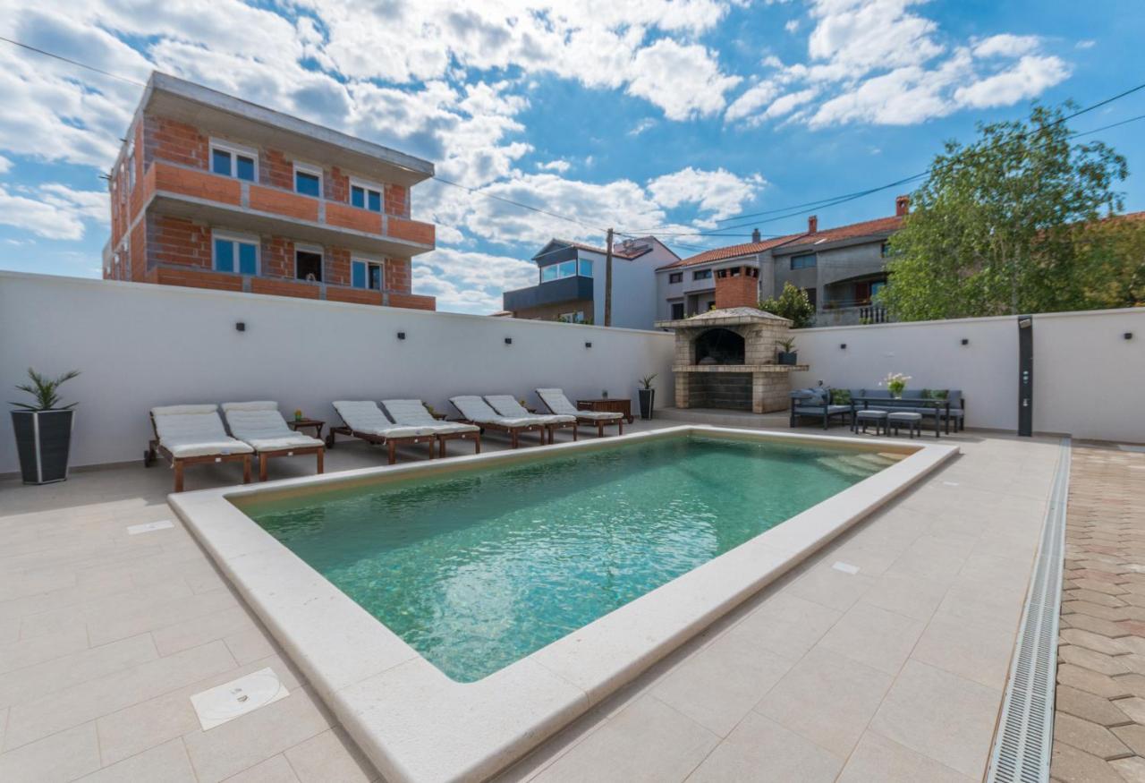 Apartment Jakov With A Pool Zadar Exteriör bild